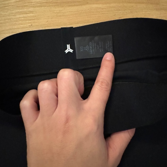 ULTRACOR Black Swarovski Star Workout Leggings SZ XS - Picture 3 of 3